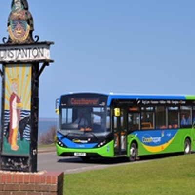 Coasthopper Bus. Hop-on hop-off coastal bus from Hunstanton to Cromer